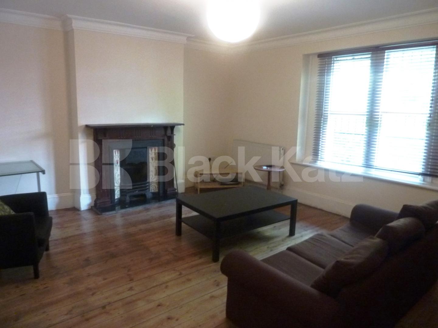 			NEW INSTRUCTION!, 3 Bedroom, 1 bath, 1 reception Flat			 Hillmarton Road, CALEDONIAN ROAD 